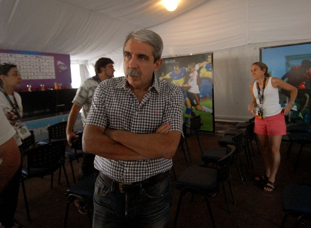 Aníbal F.: Me gustaría saber por qué se quitó la vida