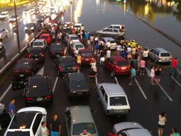 las fuertes lluvias inundaron la autopista panamericana las fuertes lluvias inundaron la autopista panamericana