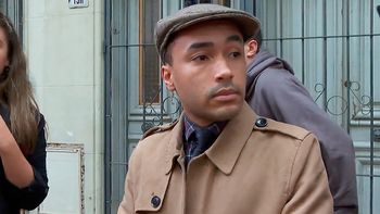 Javier García ordenó el cese inmediato del profesor Sebastián Mauvezín. Javier García ordenó el cese inmediato del profesor Sebastián Mauvezín.