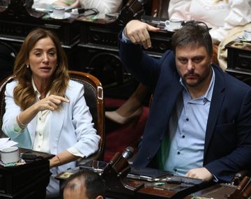 El PRO se fue y FIT se abstuvo; una foto del país que nos duele