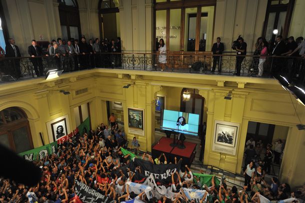 Cristina: Hay instrumentos que tienen ustedes, como sociedad, para no dejarse estafar más