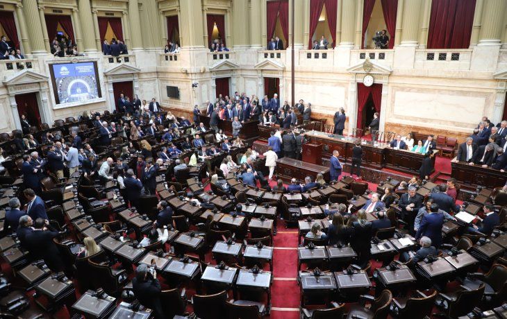 Javier Milei presentó el Presupuesto 2025 ante un recinto vacío: presencias y ausencias
