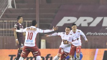 con suplentes, lanus cayo ante huracan con suplentes, lanus cayo ante huracan