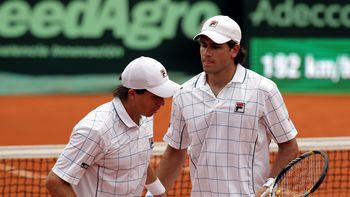 argentina perdio el dobles y ahora la serie esta 2-1 argentina perdio el dobles y ahora la serie esta 2-1