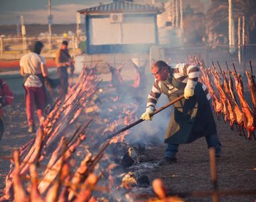 Un evento solidario para el gusto de los vecinos y visitantes