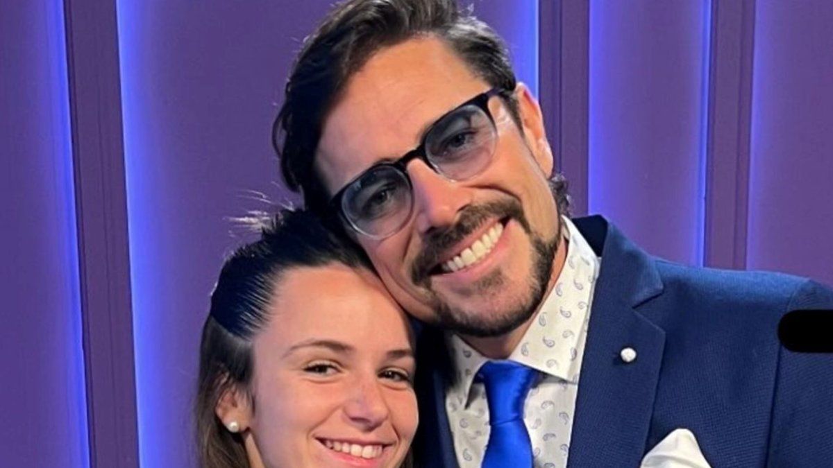 Muy enamorados: Matías Alé confirmó la fecha de casamiento con su novia Martina