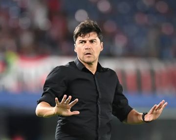 Cacique Medina llega a La Plata para asumir como nuevo DT de Estudiantes