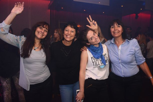 After office de Radio One Cerveza Miller