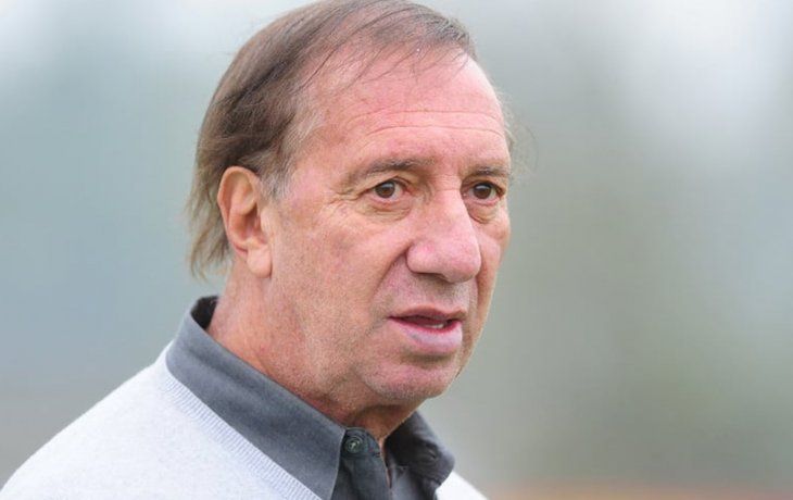 Reapareció Bilardo y emocionó a los fanáticos: cómo está de salud