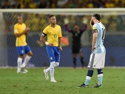 Messi sufre la caída ante Brasil por las Eliminatorias Messi sufre la caída ante Brasil por las Eliminatorias