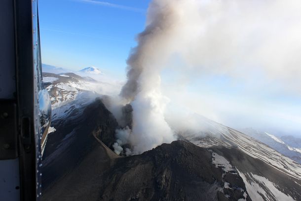 Alerta amarilla en Neuquén por actividad del volcán Copahue