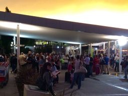 Amenaza de bomba en Ezeiza Amenaza de bomba en Ezeiza