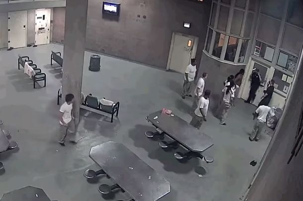 El momento en el que se desata la golpiza