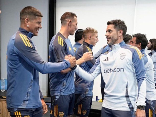 Gago y Rojo se saludan en Boca.