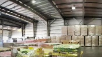 escandalo de los alimentos: ahora aparecio sturzenegger y anuncio un nuevo sistema de acopio y reparto escandalo de los alimentos: ahora aparecio sturzenegger y anuncio un nuevo sistema de acopio y reparto