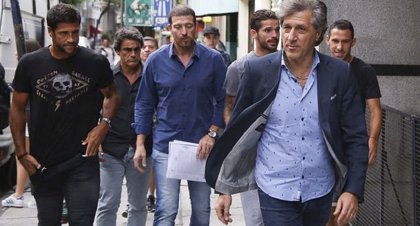 Representantes de Agremiados anunciarían el final del paro al mediodía
