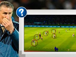 Bauza, confundido, terminó jugando con cinco delanteros Bauza, confundido, terminó jugando con cinco delanteros