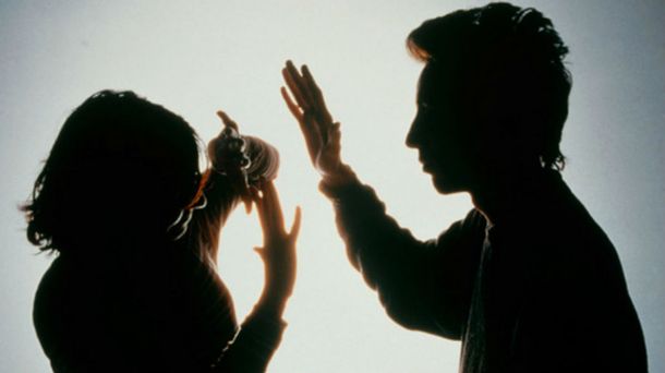 Una mujer en grave estado tras recibir ocho puñaladas de su ex