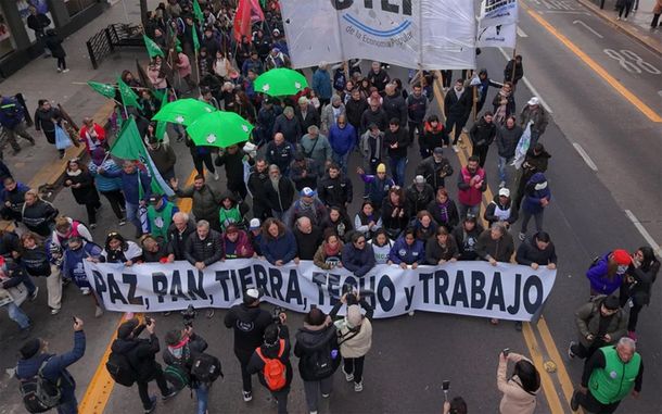 Masiva marcha por San Cayetano: No podemos resignarnos a ver cómo crece la desigualdad