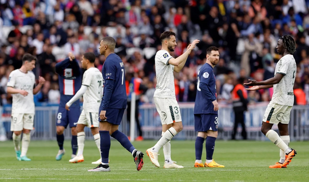 Cada vez falta menos, Leo: los duros puntajes a Messi y los jugadores del PSG