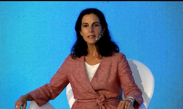 La ministra Azucena Arbeleche expuso sobre la estrategia verde de Uruguay durante un panel del BID.