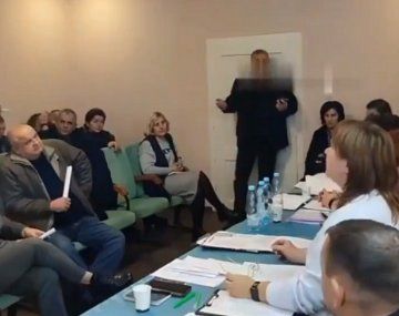 Un concejal de Zelenski se inmoló con granadas durante una reunión municipal en Ucrania