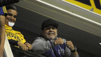 invitado de lujo: maradona regreso a la bombonera para alentar a boca invitado de lujo: maradona regreso a la bombonera para alentar a boca