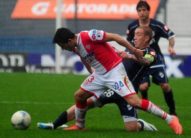 Quilmes le ganó a Unión y se subió a lo más alto de la tabla