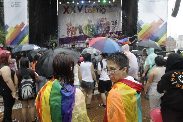 Así se celebra la XXV Marcha del orgullo gay en Buenos Aires.