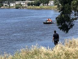 desesperada busqueda de un joven de 18 anos que se tiro al rio quequen desesperada busqueda de un joven de 18 anos que se tiro al rio quequen