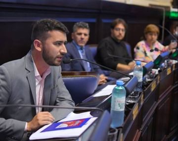 Ruptura del bloque de diputados bonaerenses de La Libertad Avanza y cruces en las redes