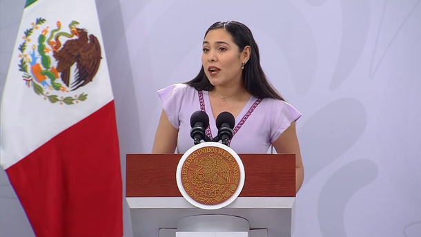 Indira Vizcaíno Silva en la Mañanera del Pueblo de este viernes desde Colima.