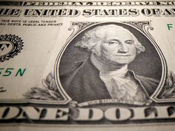 El dólar bajó en Uruguay luego de cuatro ruedas. El dólar bajó en Uruguay luego de cuatro ruedas.