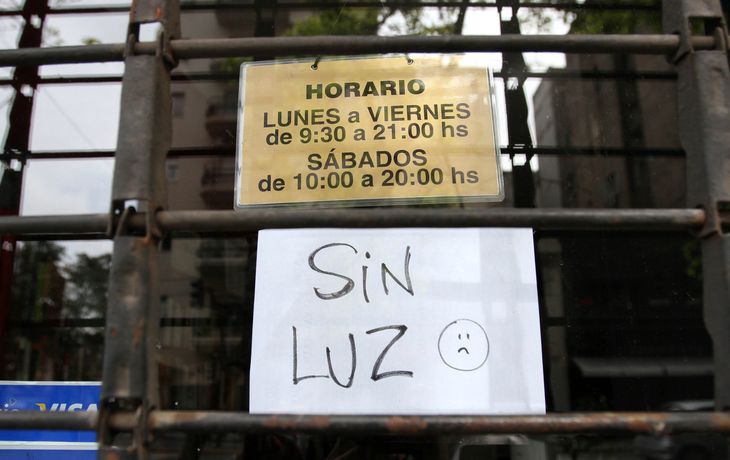 ¿Cómo y dónde reclamar si sos uno de los afectados por los cortes?