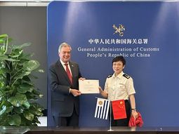 El ministro de Ganadería, Agricultura y Pesca, Fernando Mattos, celebró el nuevo paso en la relación comercial entre Uruguay y China. El ministro de Ganadería, Agricultura y Pesca, Fernando Mattos, celebró el nuevo paso en la relación comercial entre Uruguay y China.