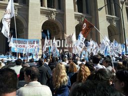 los judiciales levantaron el paro del viernes los judiciales levantaron el paro del viernes