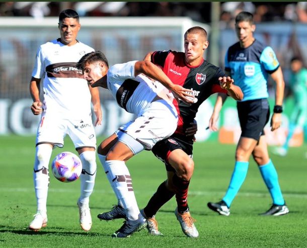 En un partido que tuvo de todo Platense y Newells igualaron 2-2