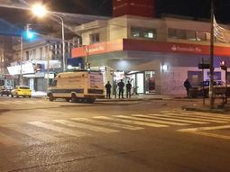 otro ataque contra los bancos: nuevo intento de llevarse un cajero