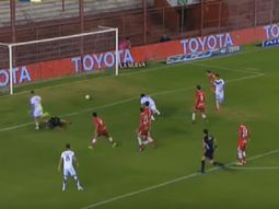 Y van sólo tres fechas...¿En La Paternal estuvo el gol del campeonato?