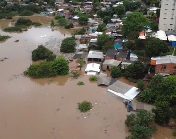 Desastre en Paraguay: la crecida del Río Paraná provoca severas inundaciones en Ciudad del Este