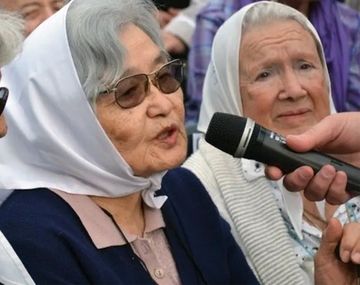 María Takar de Oshiro, madre de Plaza de Mayo.