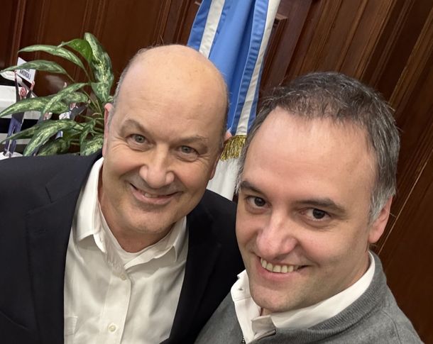 Federico Sturzenegger reveló que Javier Milei lo va a agasajar junto a 200 personas de Desregulación