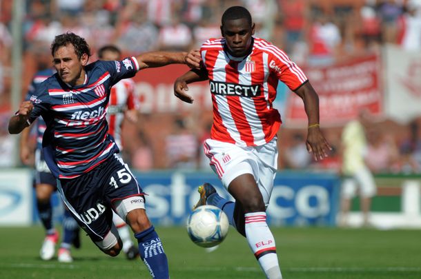 Unión y Estudiantes igualaron en un entretenido encuentro