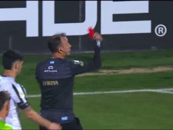 Insólita expulsión en Godoy Cruz vs. Central Córdoba: por qué echaron a un médico