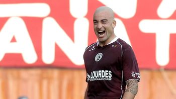gracias a silva, lanus le gano a belgrano y se ilusiona gracias a silva, lanus le gano a belgrano y se ilusiona