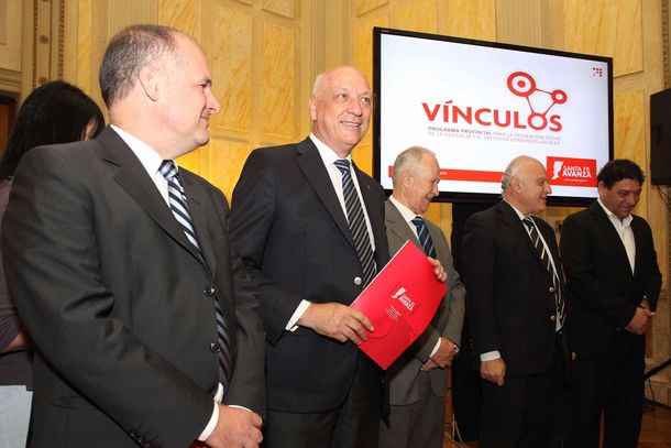 Insólito: en EE.UU. premian por seguridad a Bonfatti, cuando Rosario es la ciudad con más homicidios del país