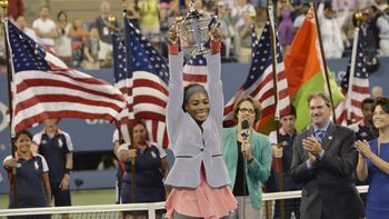 serena williams supero a azarenka y se consagro en su casa serena williams supero a azarenka y se consagro en su casa