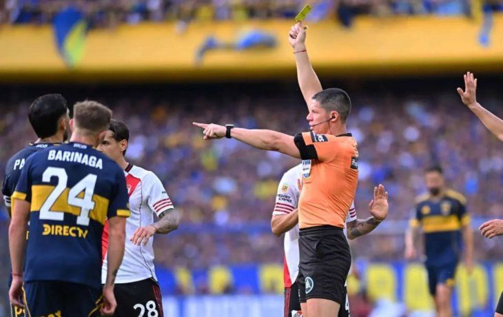 Quiénes recibieron más amarillas y qué equipos cometieron más faltas