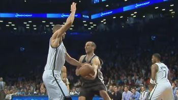 dos jugadas de ginobili, entre las mejores de la semana en la nba dos jugadas de ginobili, entre las mejores de la semana en la nba