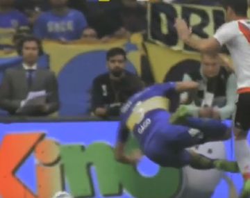 Así fue la extraña lesión de Fernando Gago en el Superclásico